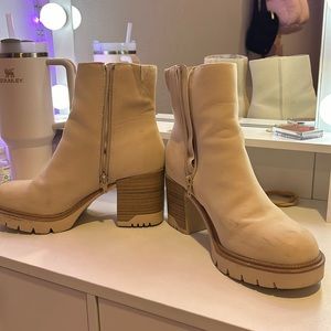 Mia light beige zip up boot